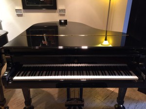 スタインウェイグランドピアノ O-180