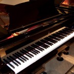 スタインウェイグランドピアノB-211